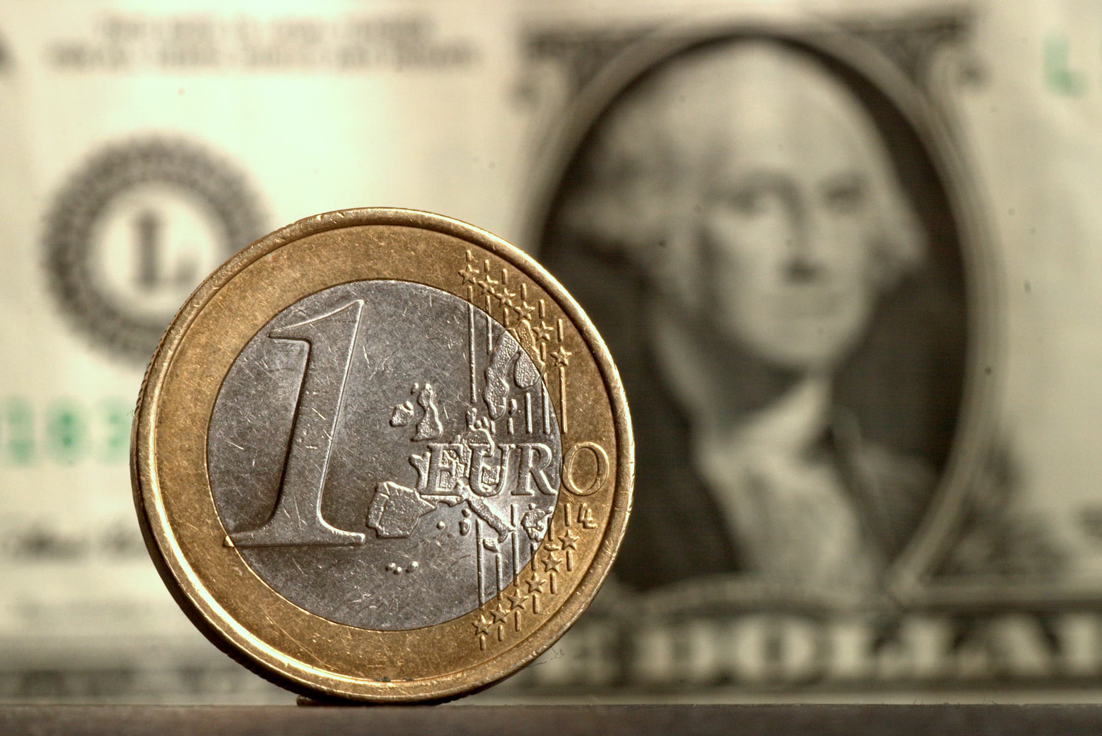 Euro recomposed