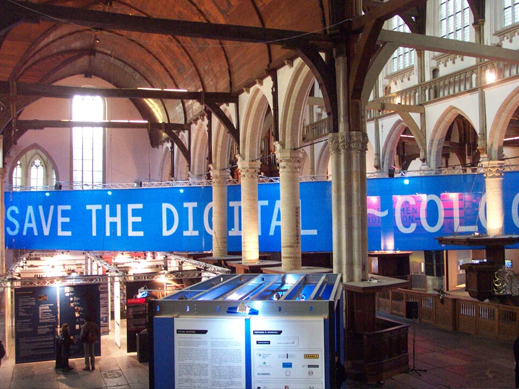 World Information 2002