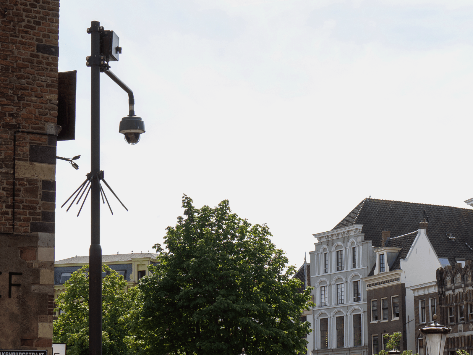 Beveiligingscamera in de stad