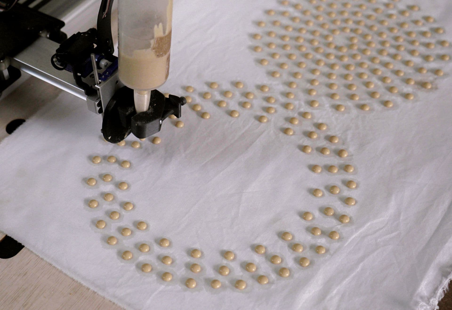 Guanyan Wu explores soy resist dye at Waag TextileLab
