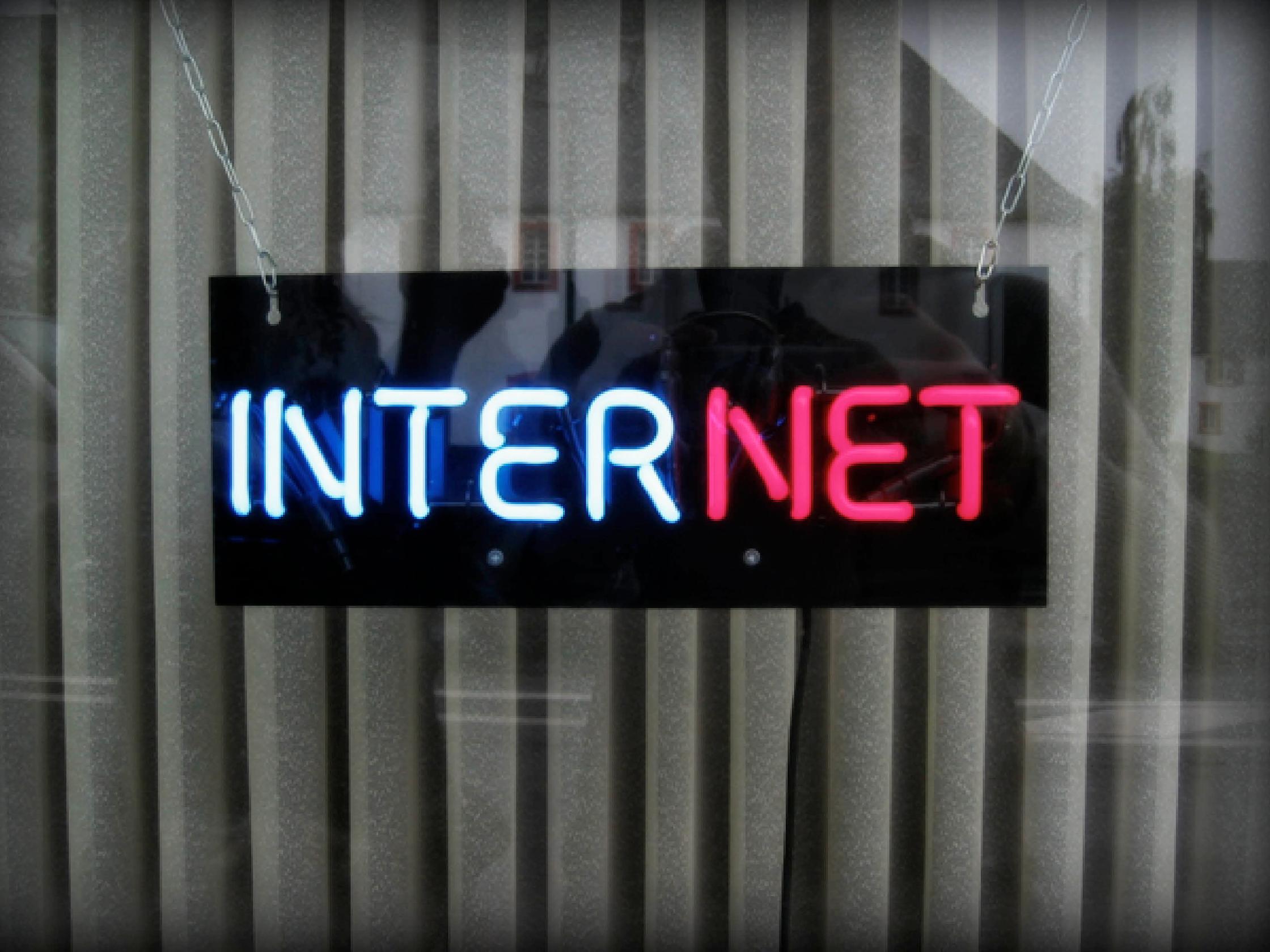 Internet sign 
