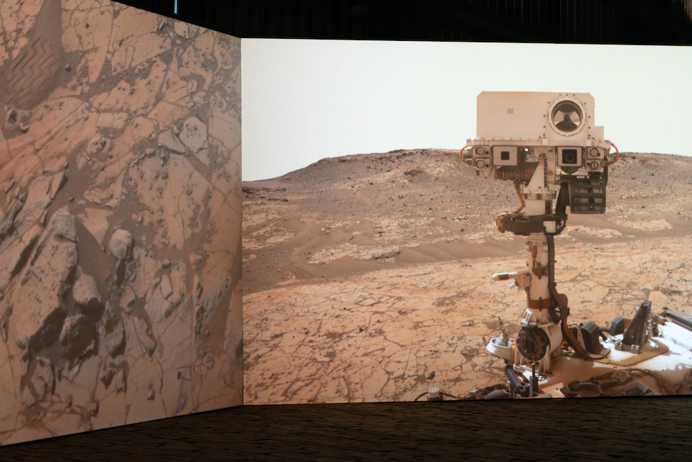 Minna Långström, Photons of Mars, 2019. Waag & Kunstfort bij Vijfhuizen present: Supre:organism Photo: LNDWstudio